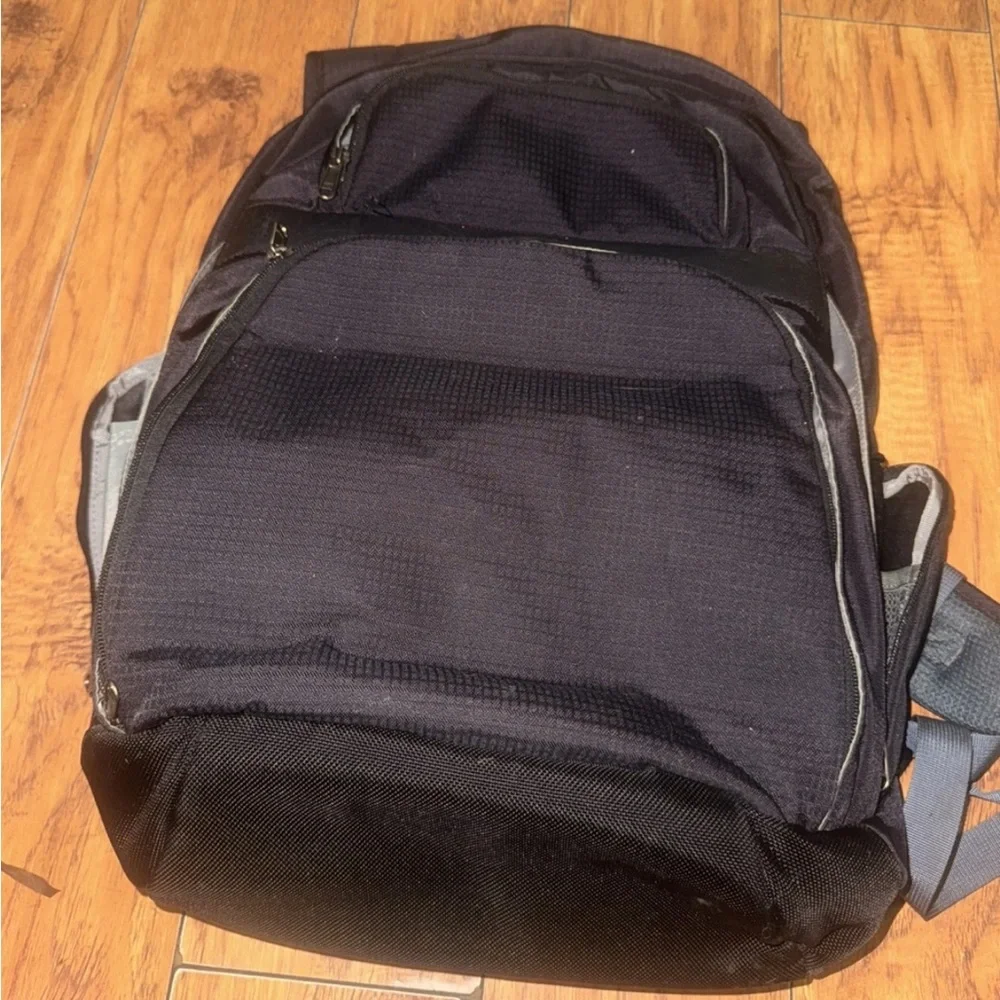 Eagle Creek Travel Gear Extra Large Hiking/Camping Backpack Black
